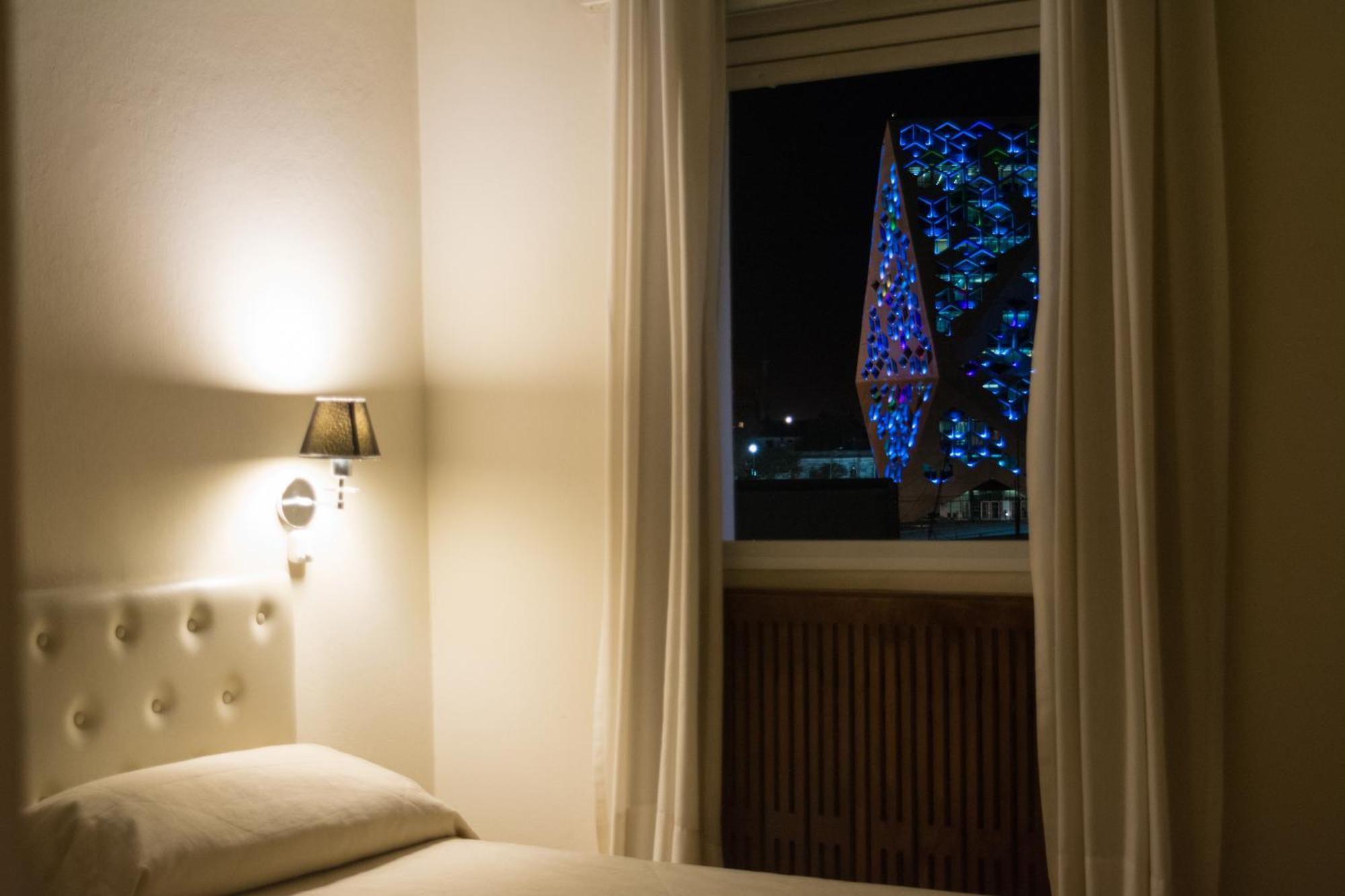 Hotel Vina De Italia Кордоба Екстериор снимка