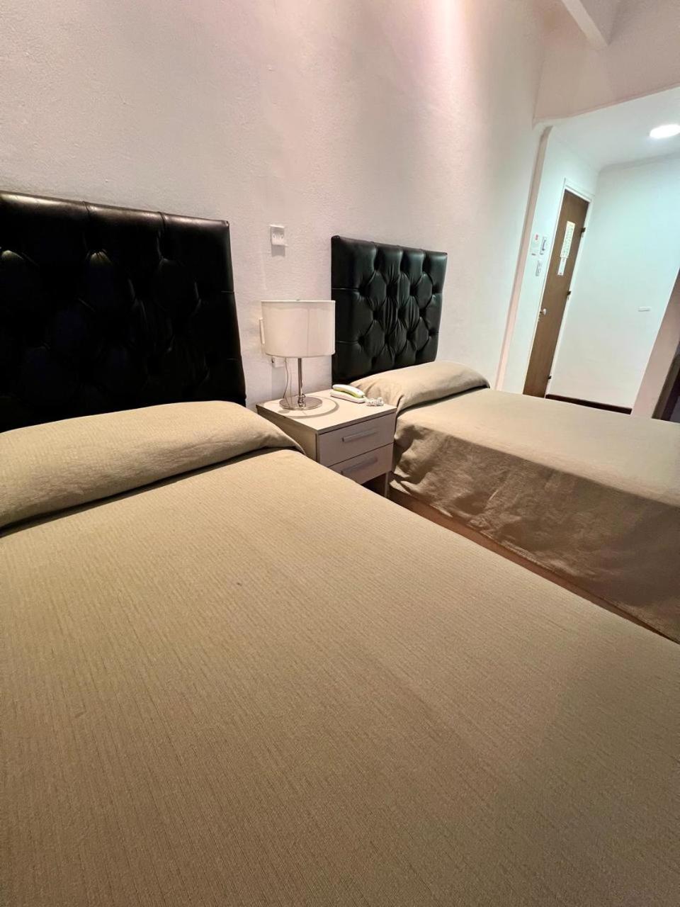 Hotel Vina De Italia Кордоба Екстериор снимка