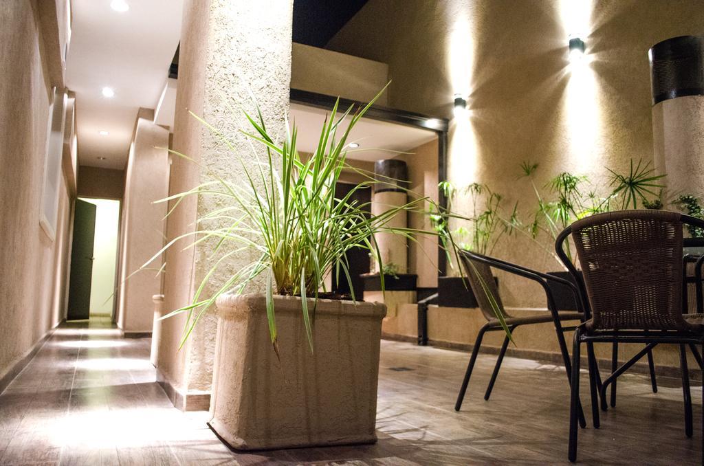 Hotel Vina De Italia Кордоба Екстериор снимка