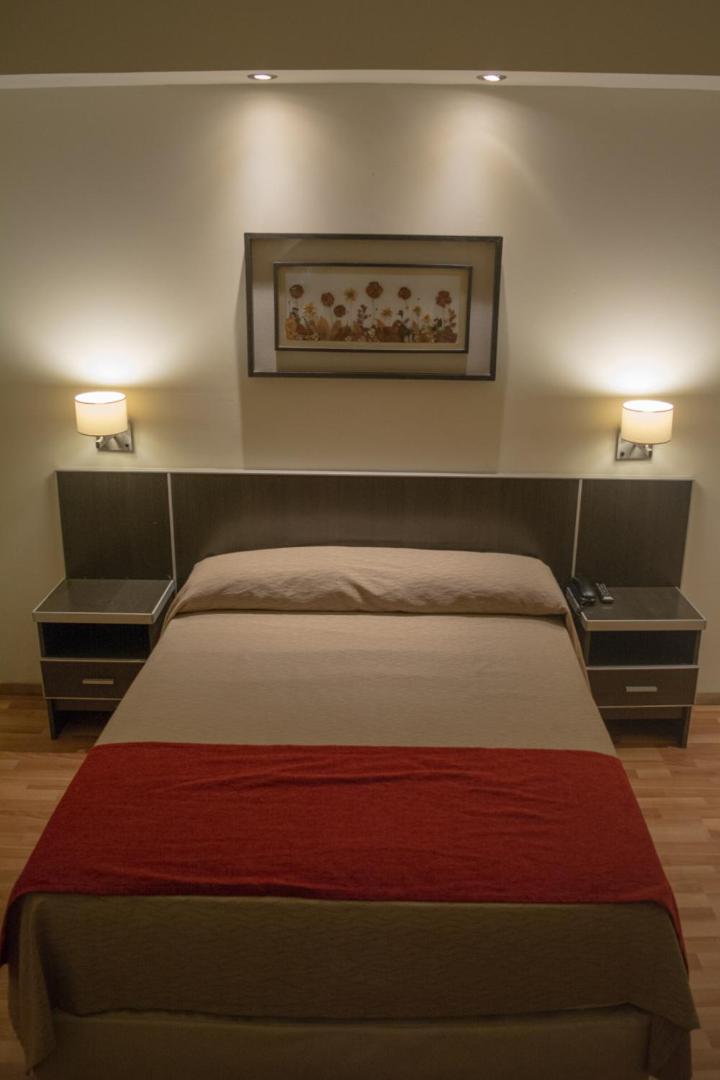 Hotel Vina De Italia Кордоба Екстериор снимка